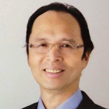 教授 西垣 吉之
