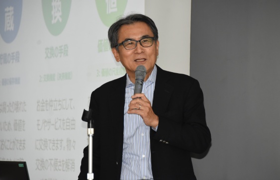 「違法な金利で貸し付けるヤミ金融には絶対接触しないように」と警鐘を鳴らす秋葉氏