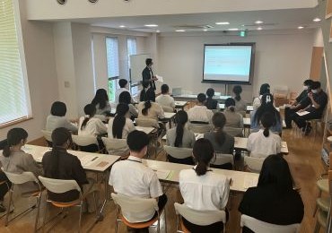 精神保健福祉コースの３年生が精神科病院の見学を実施しました