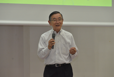 宗次様から留学生にエールが送られました